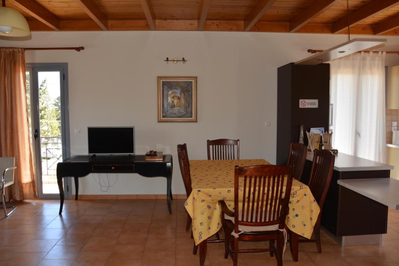 Lotus Sea View Apartments Lixouri Luaran gambar