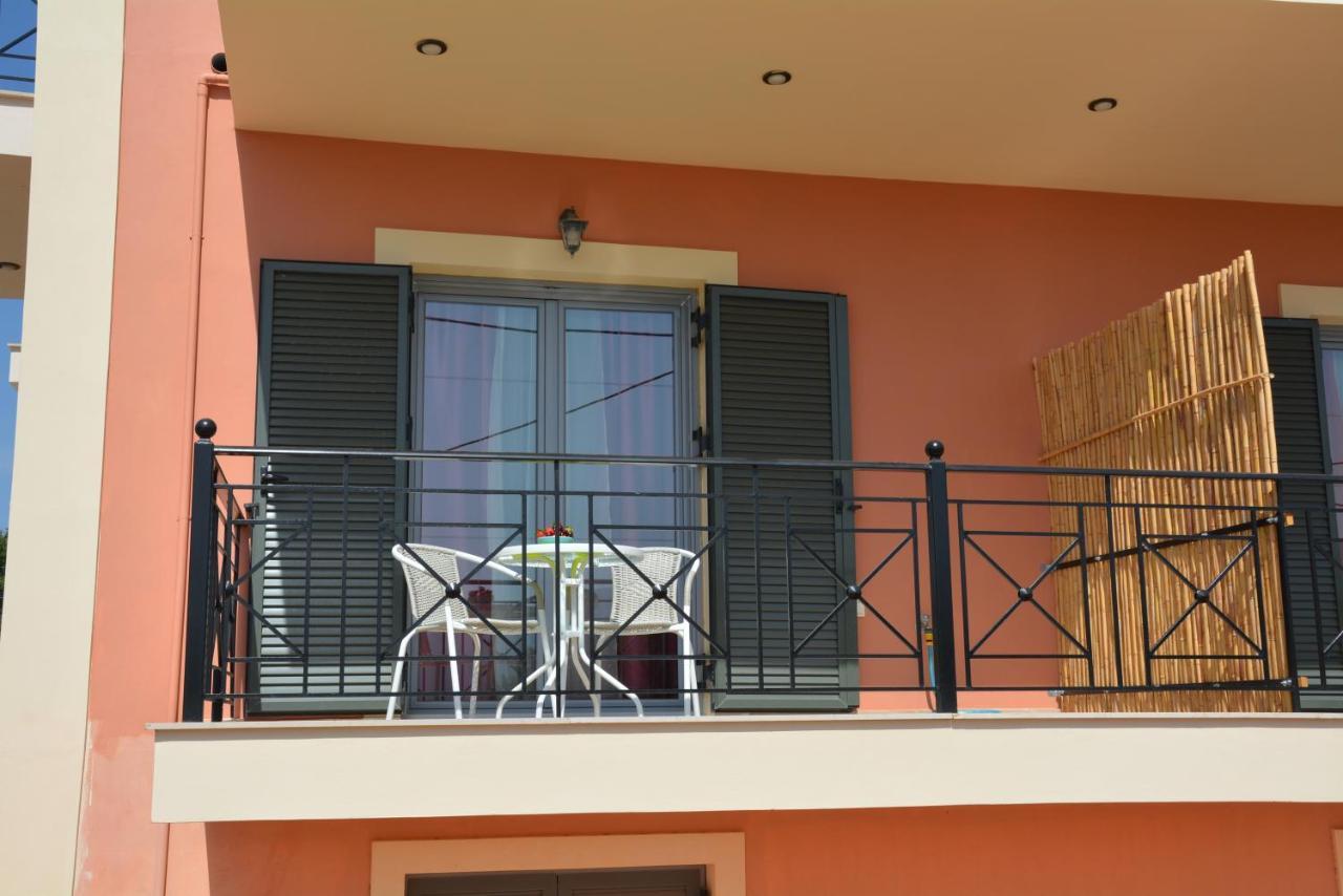 Lotus Sea View Apartments Lixouri Luaran gambar