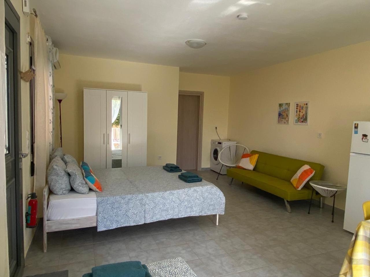 Lotus Sea View Apartments Lixouri Luaran gambar