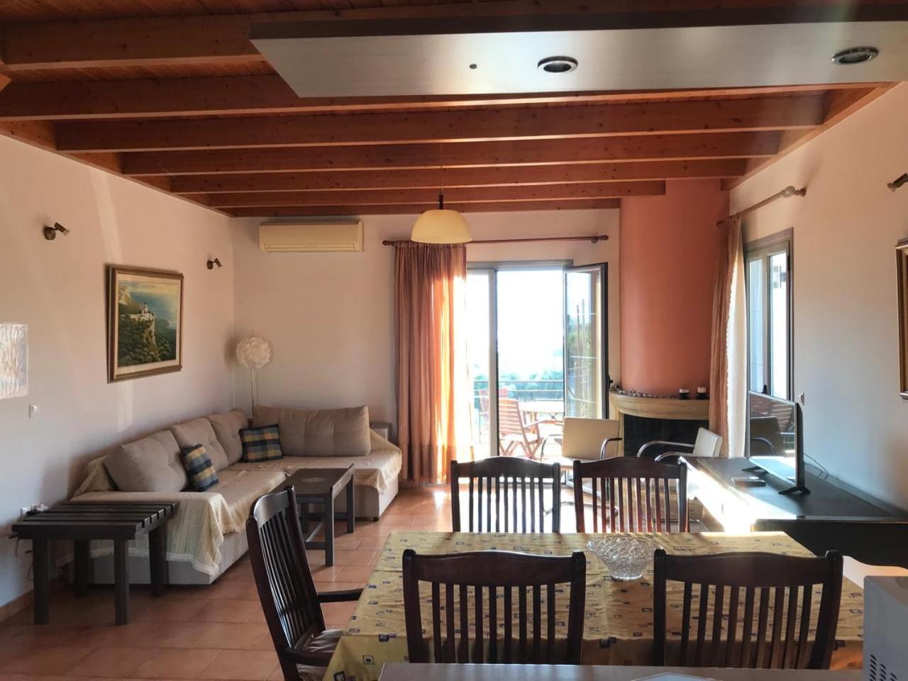 Lotus Sea View Apartments Lixouri Luaran gambar