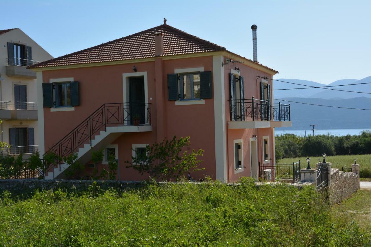 Lotus Sea View Apartments Lixouri Luaran gambar