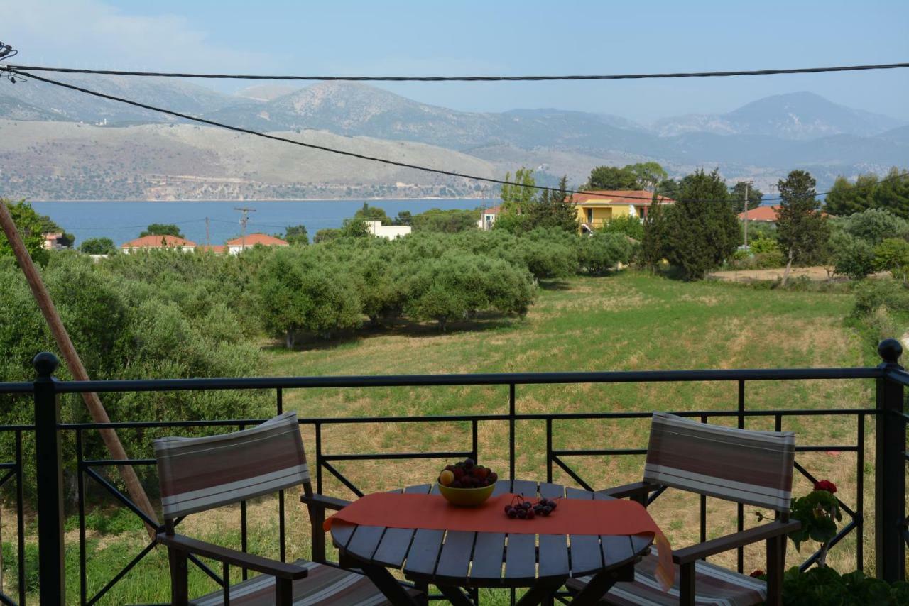 Lotus Sea View Apartments Lixouri Luaran gambar