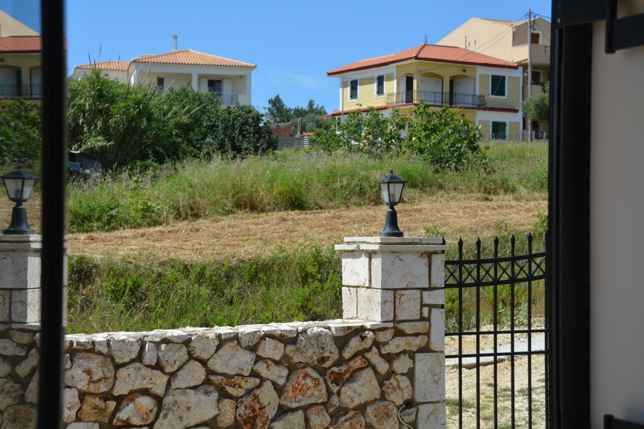 Lotus Sea View Apartments Lixouri Luaran gambar